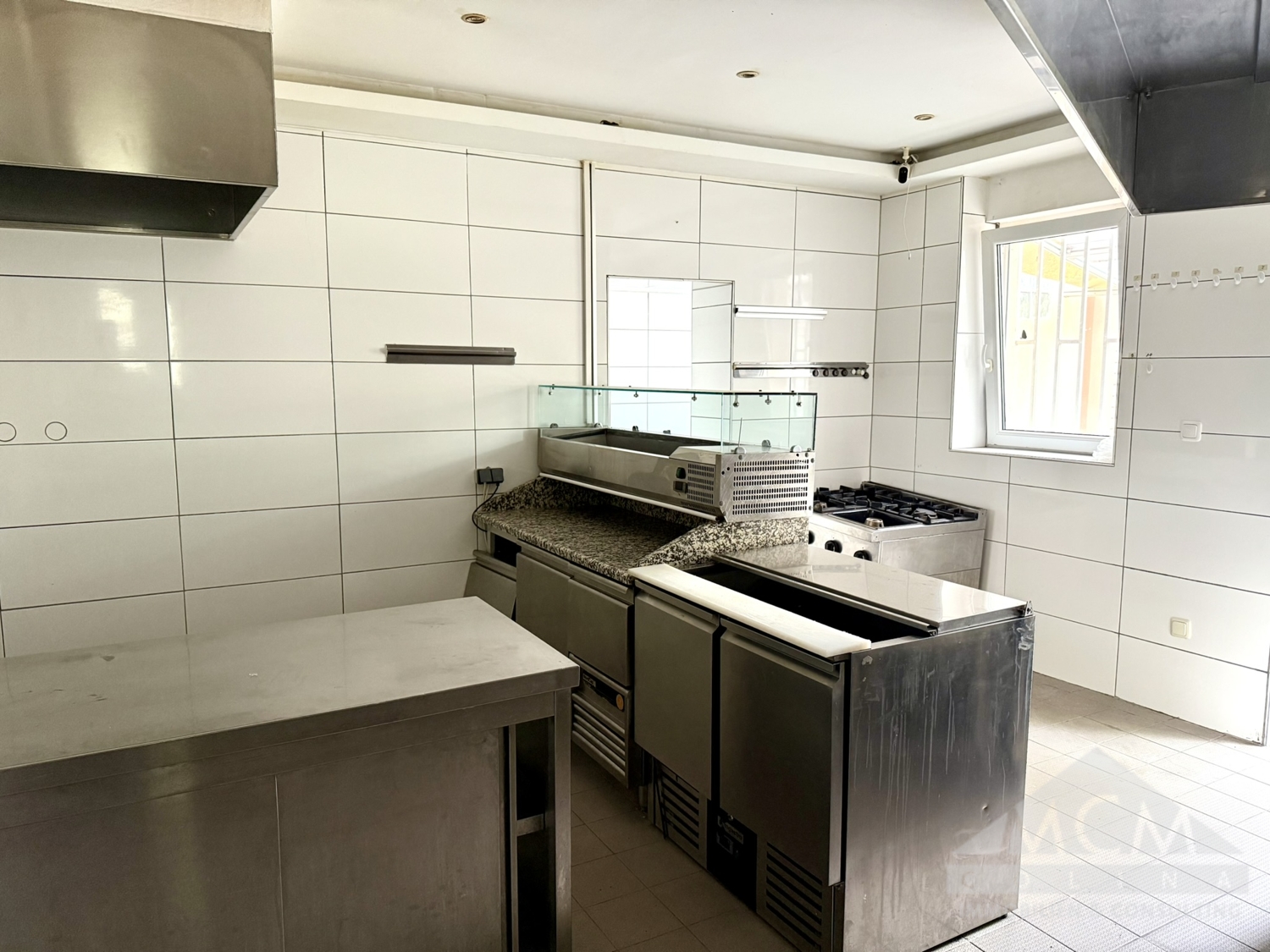 2ter Küchenbereich-Pizzastation