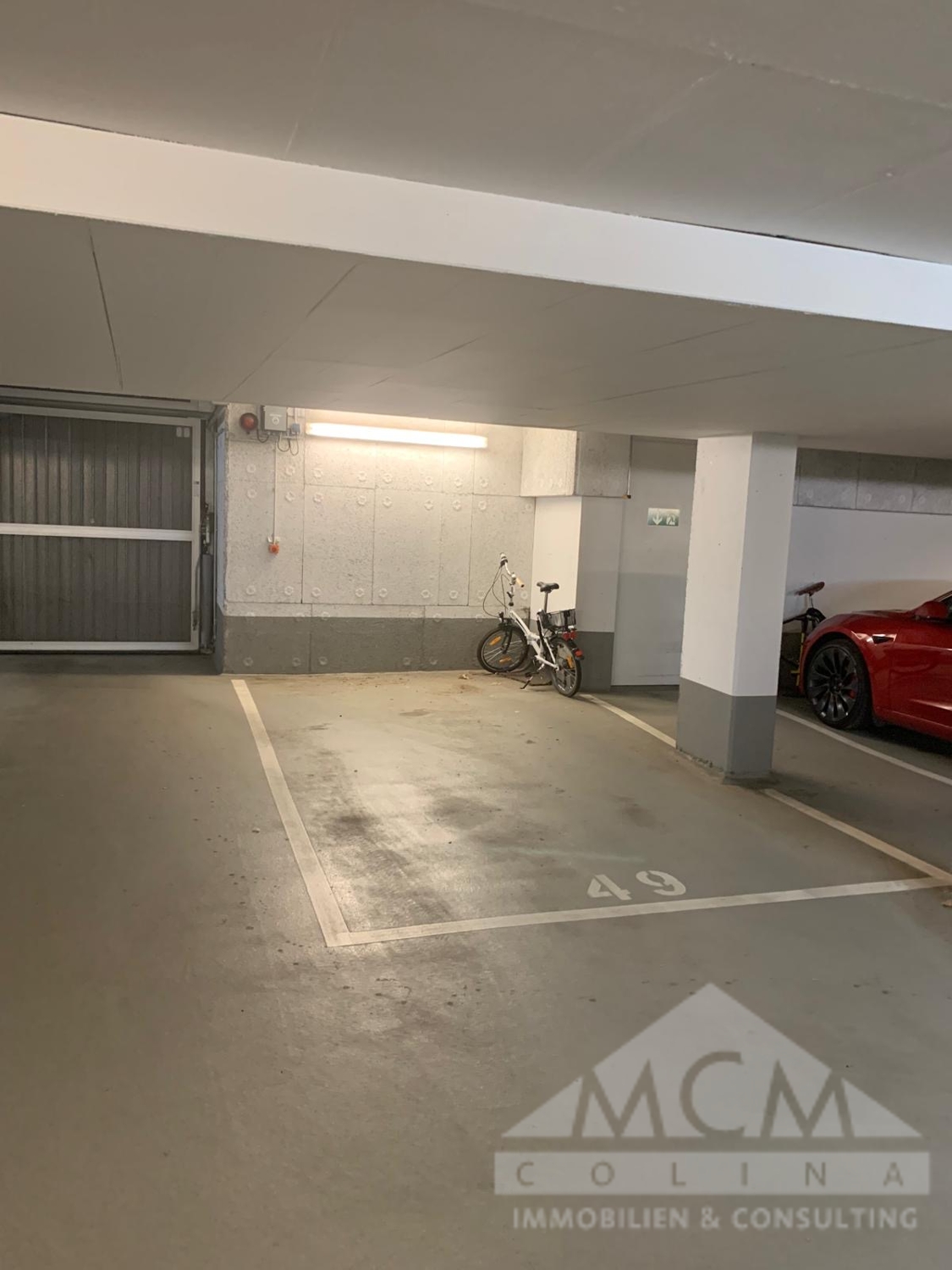 Tiefgaragenstellplatz